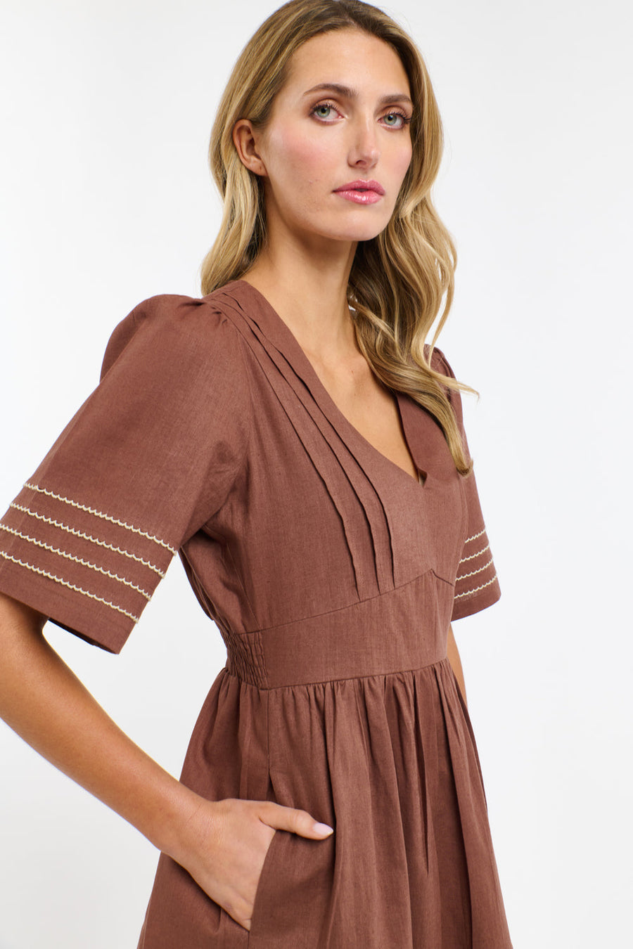 Charlie Edge Trim Dress - Pecan