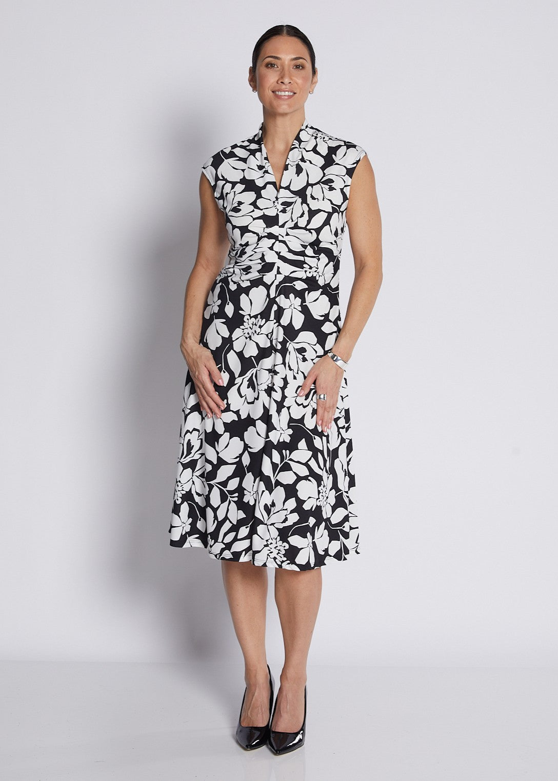 Floral Sleeveless Dress - Beyah