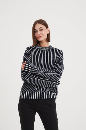 Geometric Stripe Knit - Navy