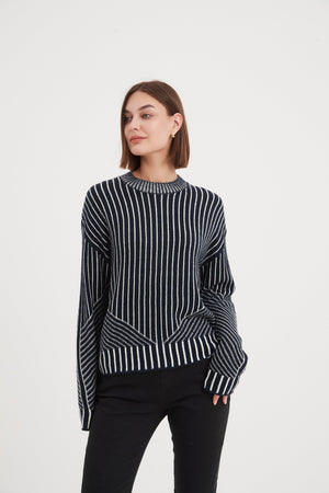 Geometric Stripe Knit - Navy