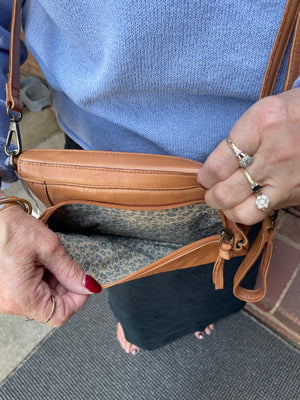 Meat Pie Leather Bag - Natural