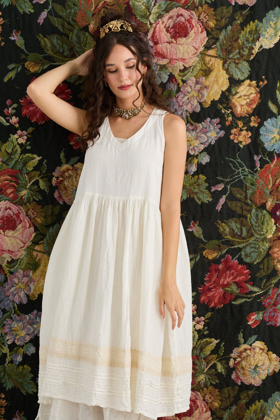Cassandra Linen and Lace Dress - Cream Puff