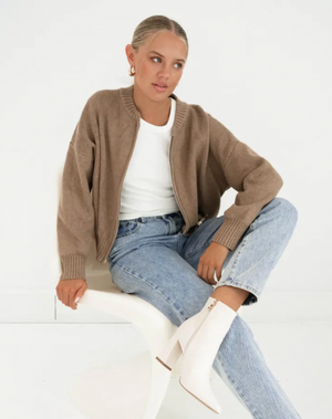 Teddy Cardi - Oatmeal
