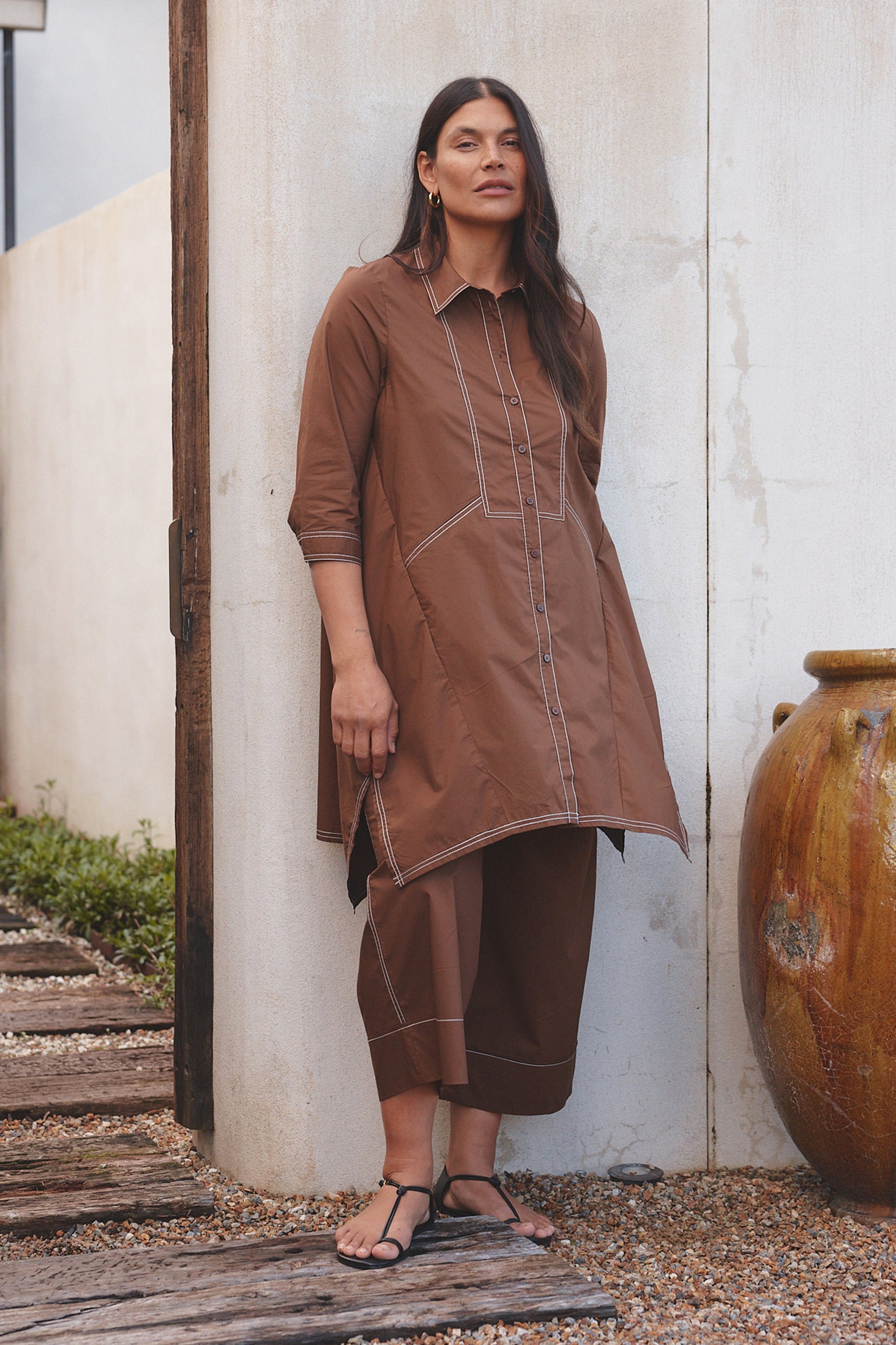 Handkerchief Hem Contrast Shirt - Chocolate